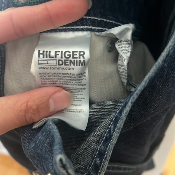 Tommy Hilfiger Short Dungaree with Monogram Straps - Picture 4 of 5